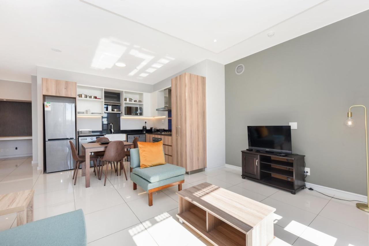 The Median Rosebank Luxury Apartment - Building With Generator Johannesburg Esterno foto