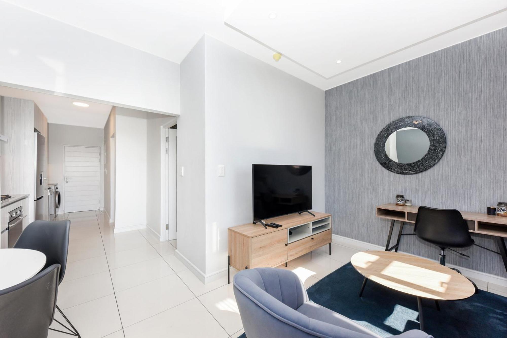 The Median Rosebank Luxury Apartment - Building With Generator Johannesburg Esterno foto