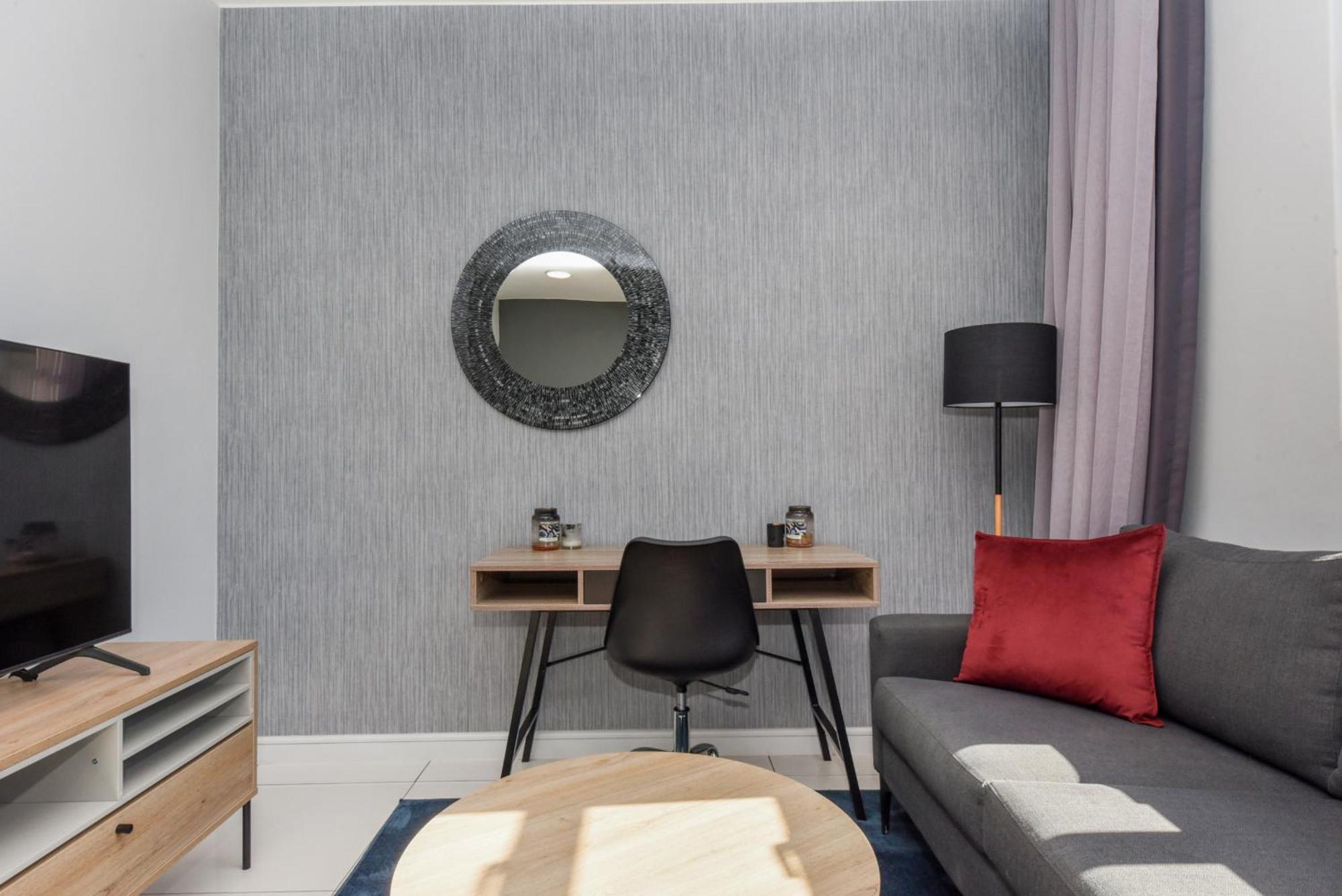 The Median Rosebank Luxury Apartment - Building With Generator Johannesburg Esterno foto
